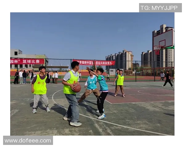 篮球明星的崛起与挑战解析如何在赛场上打破界限与成就辉煌人生